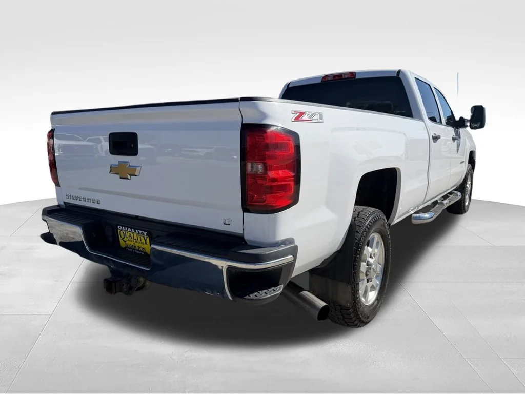 Used 2015 White Chevrolet LT image 5