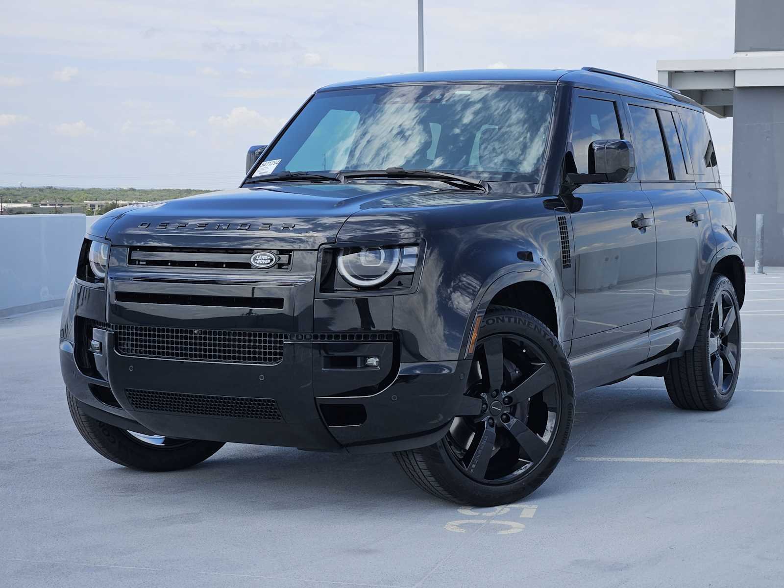 2026 LAND ROVER Defender 110 X-Dynamic SE