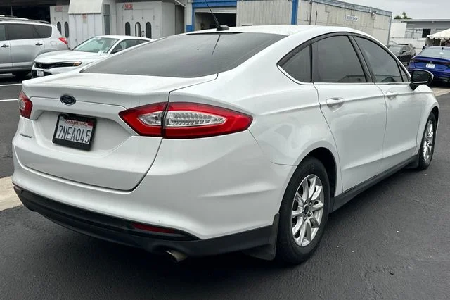 Used 2016 Oxford White Ford S image 5