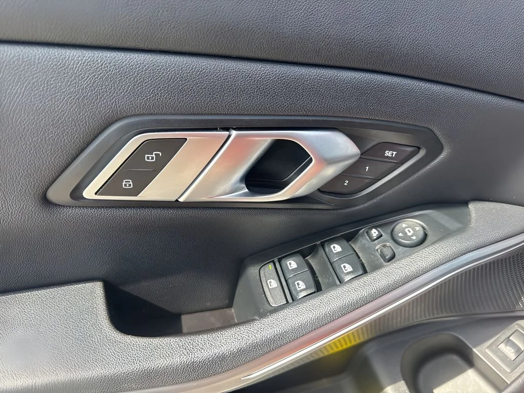 Used 2021 Orange BMW 330i image 28