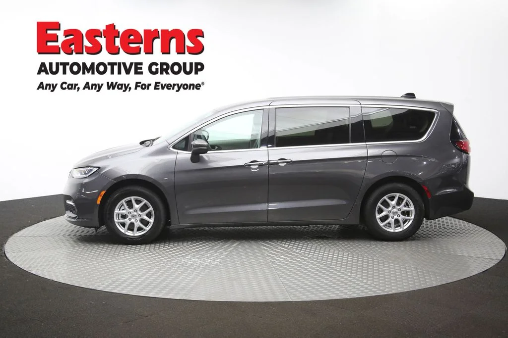 Used 2023 Gray Chrysler Touring L image 61