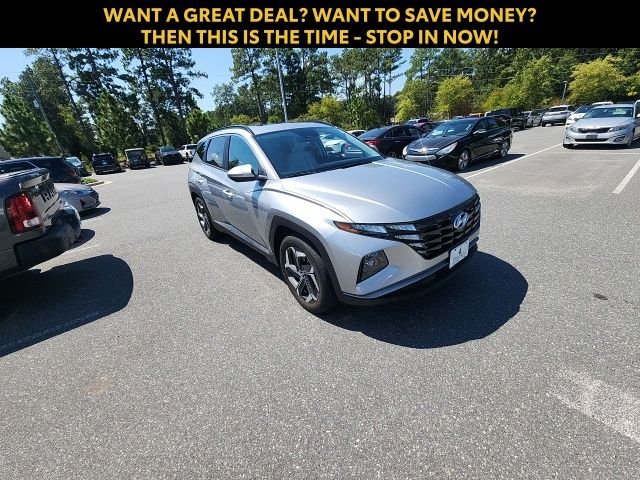 Used 2024 Silver Hyundai SEL image 3