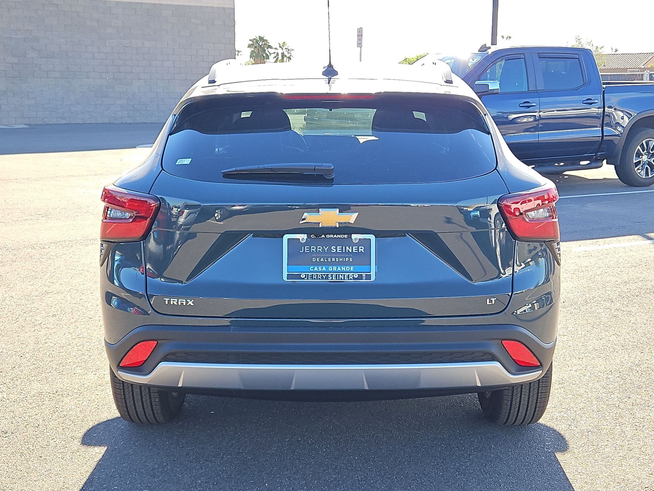 2026 Chevrolet Trax LT - Photo 9