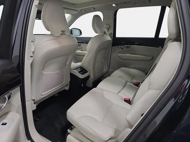 Used 2019 Magic Blue Metallic Volvo T5 Momentum image 12