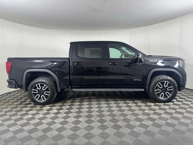 Used 2024 Onyx Black GMC AT4 image 2