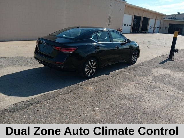 2025 Nissan Sentra SV photo 2