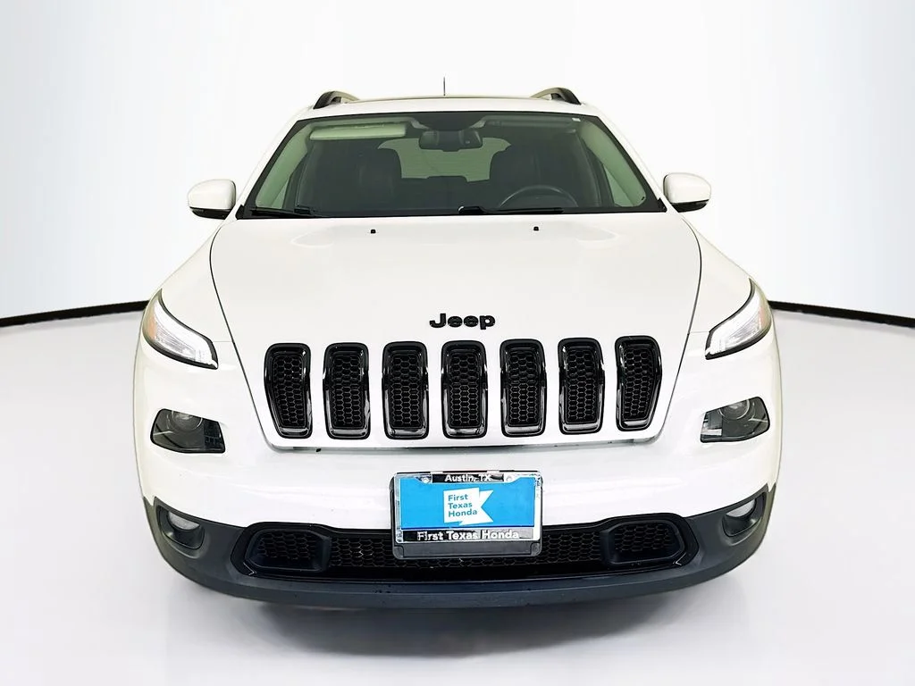 Used 2017 Bright White Clearcoat Jeep Limited image 2