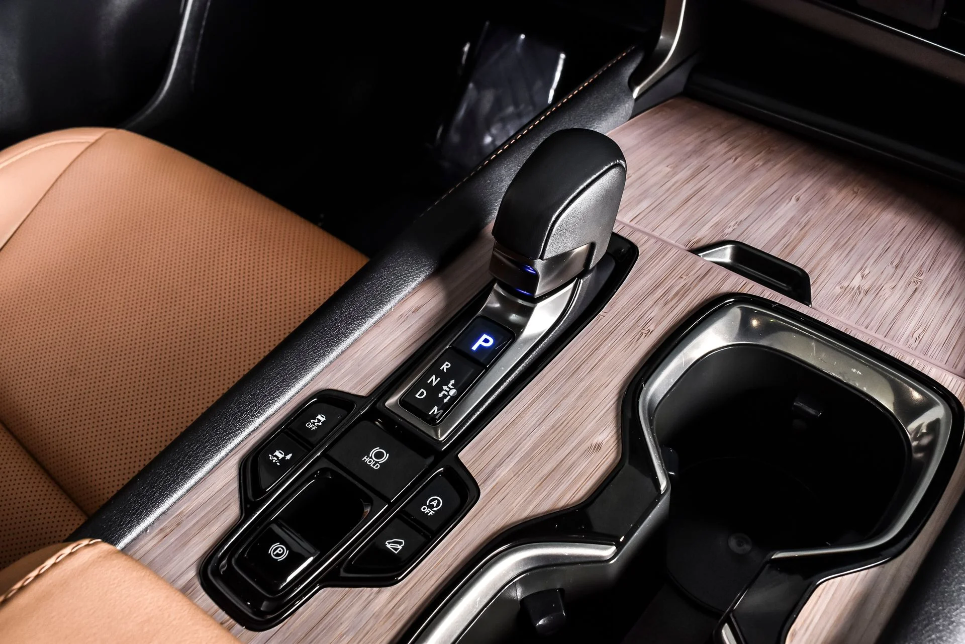 Used 2024 Iridium Lexus 350 Premium image 27