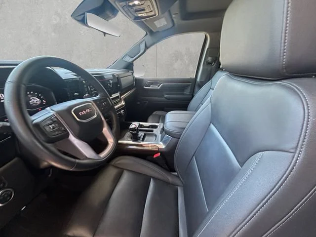 Used 2024 Sterling Metallic GMC Elevation image 20