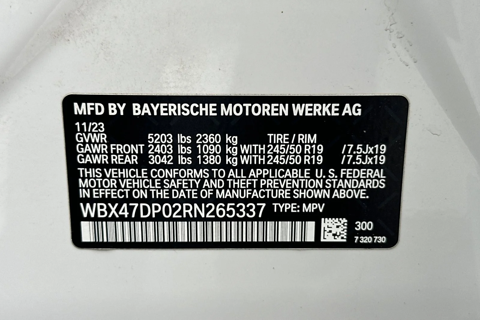 Used 2024 Alpine White BMW sDrive30i image 28
