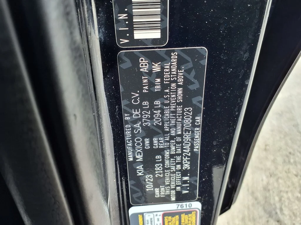 Used 2024 Black Kia LXS image 45