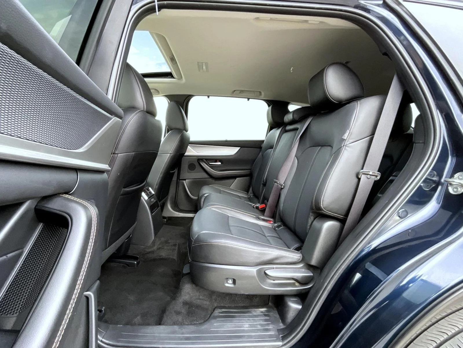 2025 Mazda CX-90 Preferred Package - Photo 21