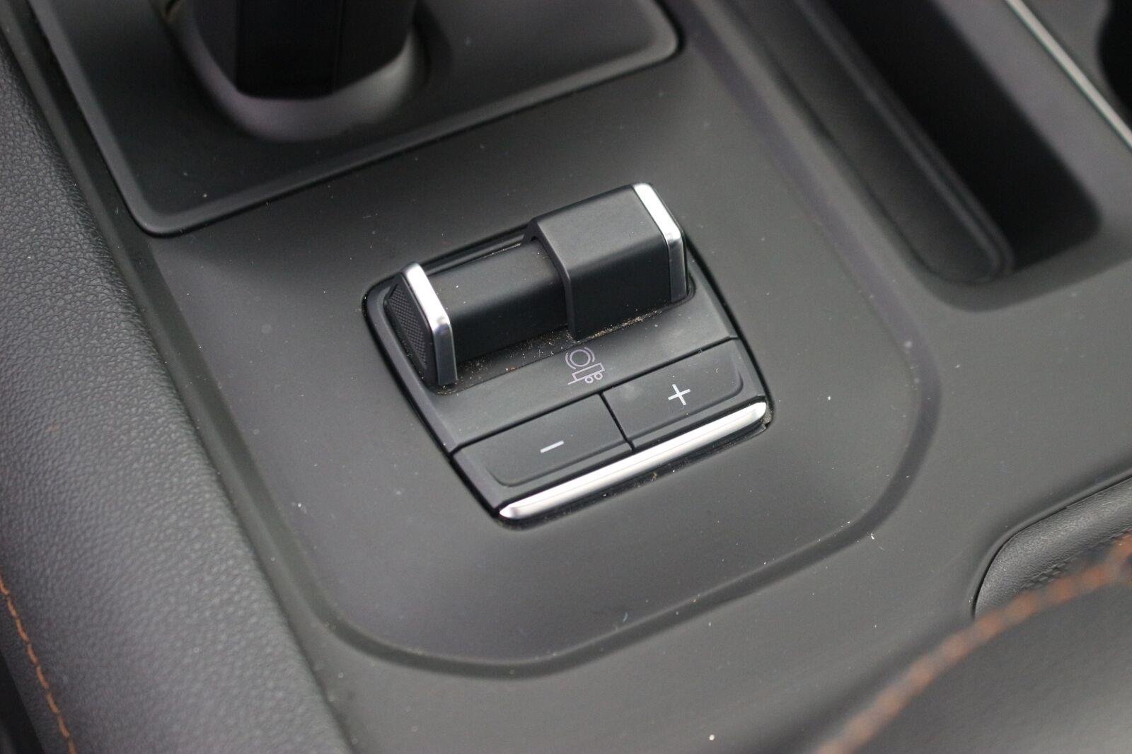 Used 2025 Sterling Metallic GMC AT4 image 26