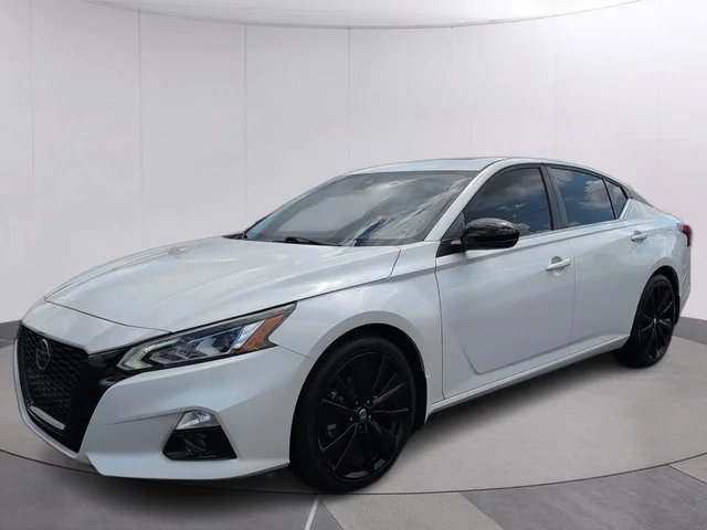 2022 Nissan Altima 2.5 SR