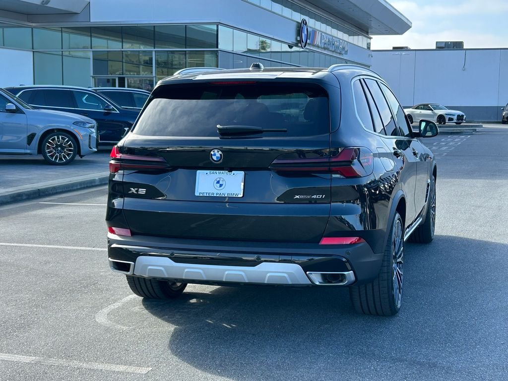 New 2026 Black Sapphire Metallic BMW xDrive40i image 5
