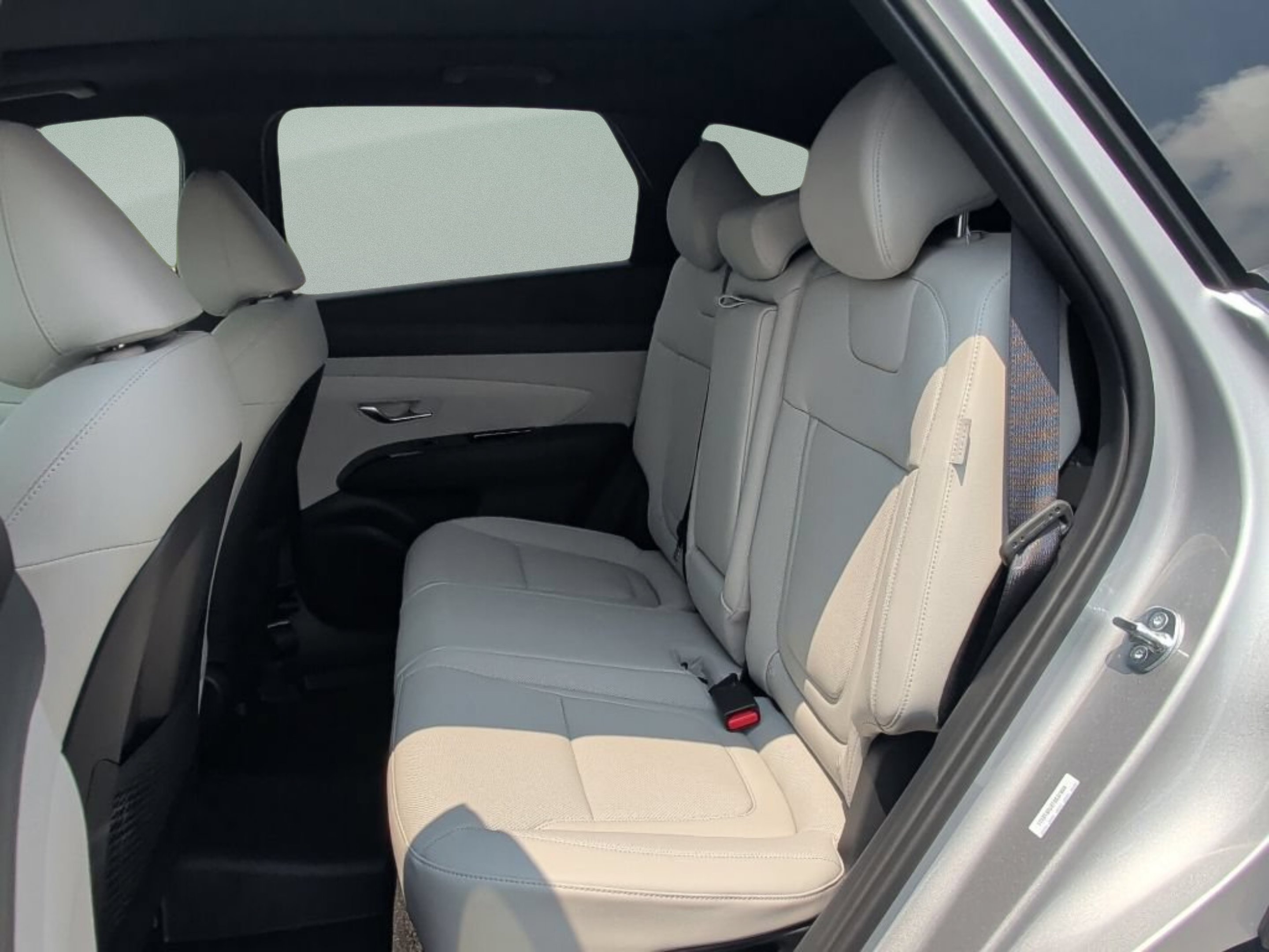 New 2026 Shimmering Silver Hyundai Limited image 40