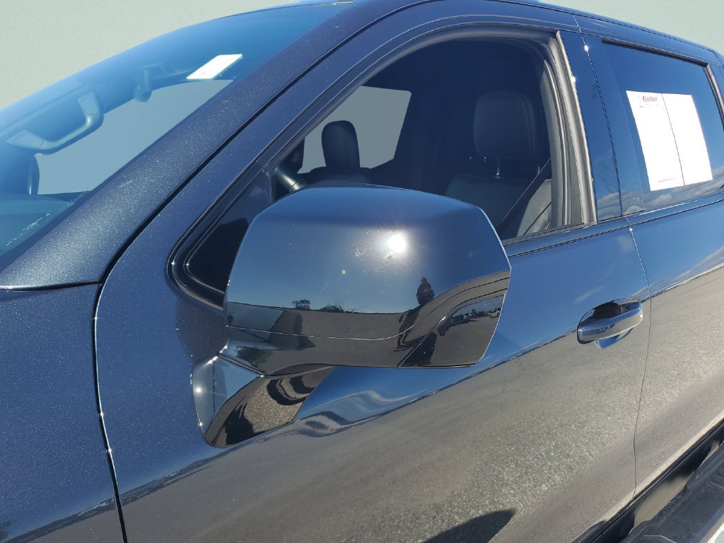 Used 2026 Blue Smoke Metallic Chevrolet LT - Standard Range image 33