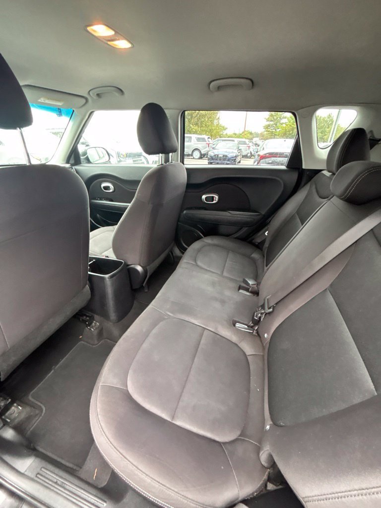 Used 2016 Black Kia Base image 17
