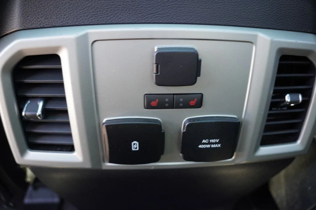 Used 2018 Black Ford Lariat image 20
