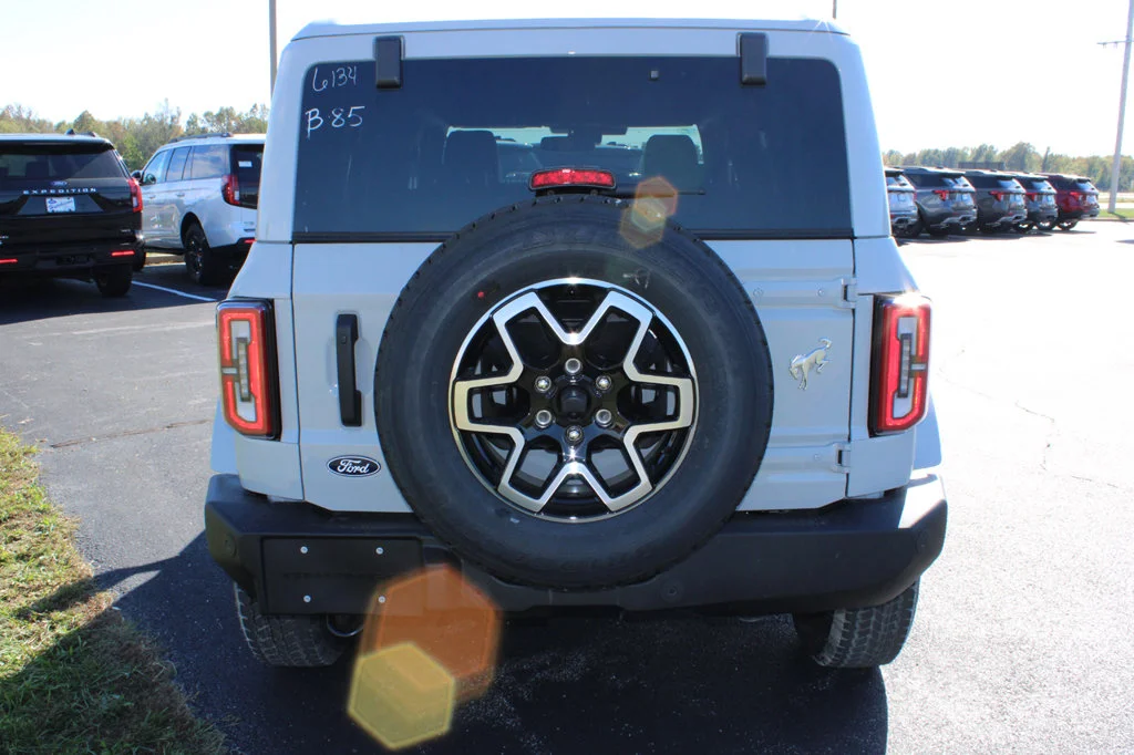 New 2026 Avalanche Gray Ford Outer Banks® image 11