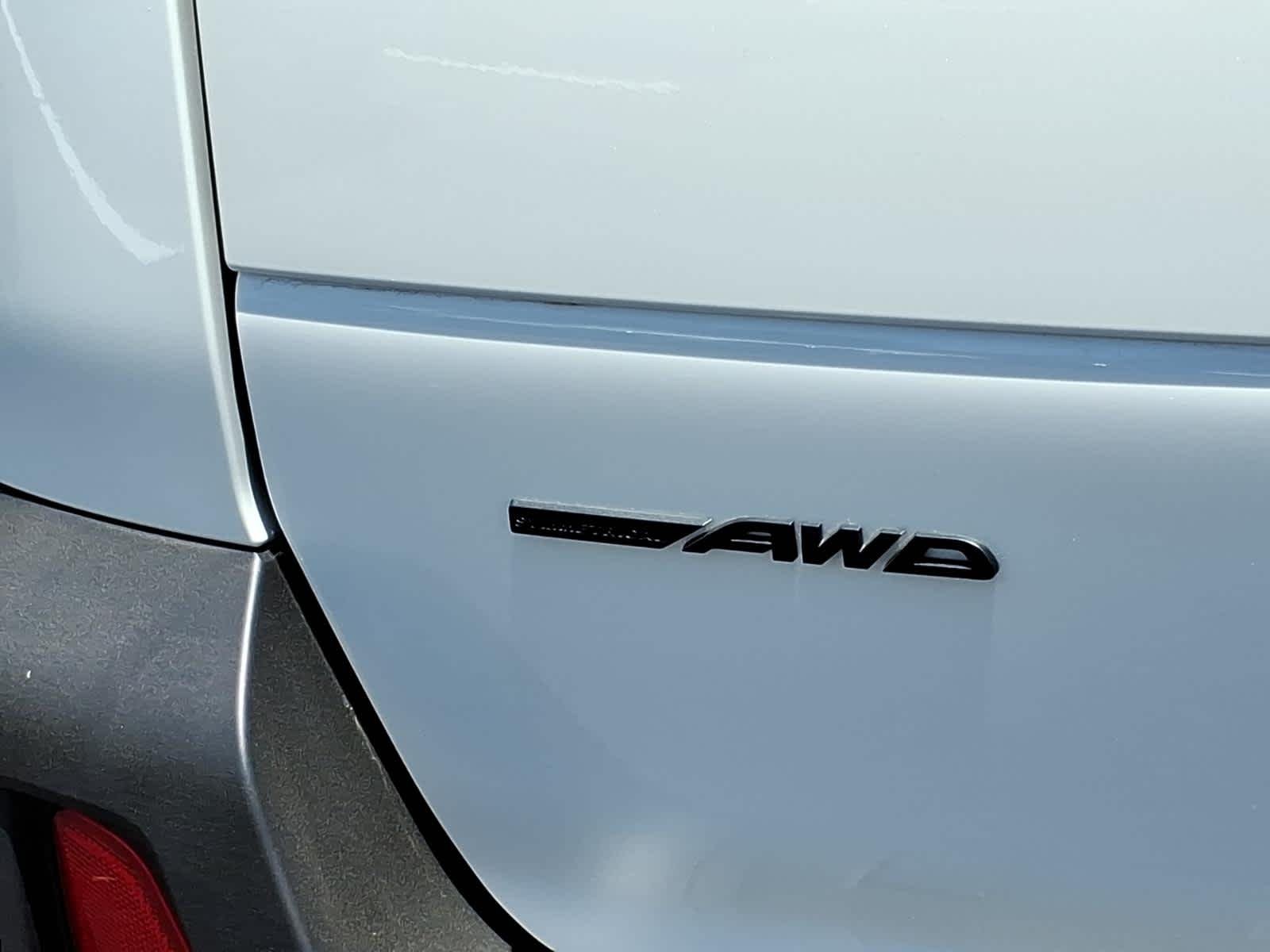 Used 2026 Crystal White Pearl Subaru Premium image 13