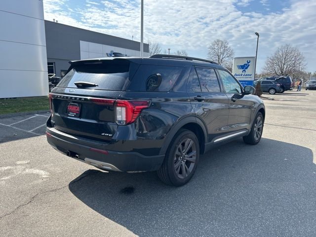 Used 2025 Black Ford Active image 7