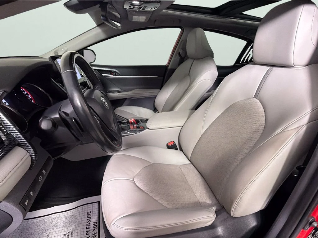 Used 2023  Toyota XSE image 18