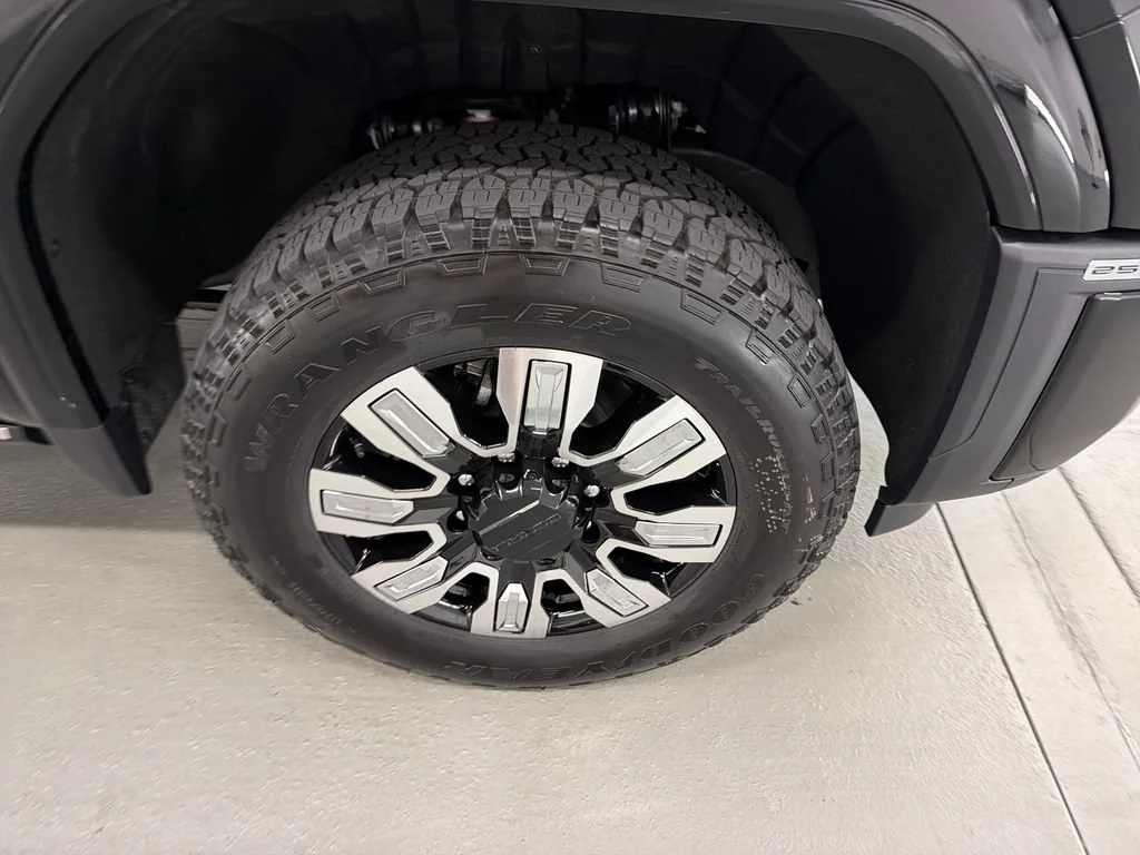 New 2026 Onyx Black GMC Denali image 4