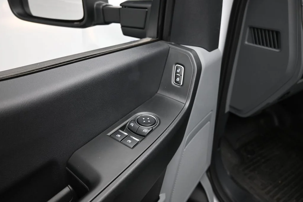 New 2025 White Ford XL image 9