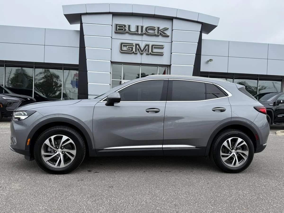 Used 2021 Grey Buick Essence Awd image 1