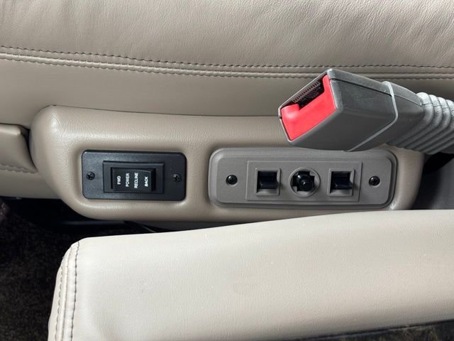 New 2026 Special Exterior Color GMC Explorer Limited SE image 38