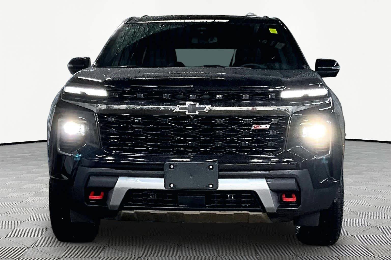 Used 2024 Mosaic Black Metallic Chevrolet AWD Z71 image 4
