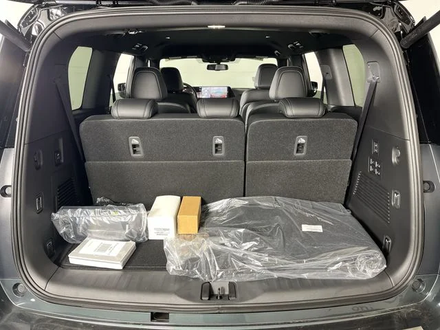 2026 Nissan Armada PRO-4X - Photo 24