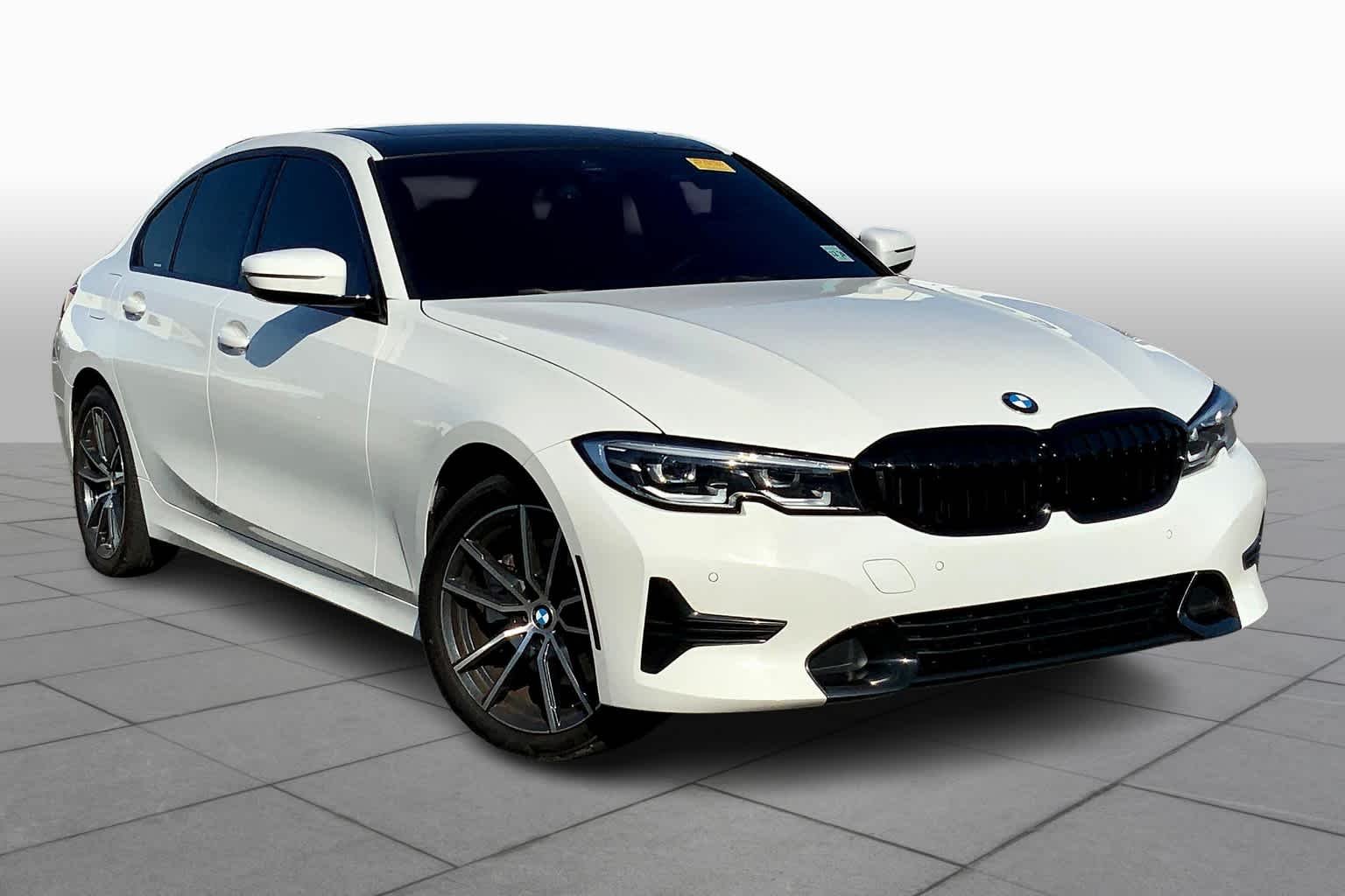 Used 2020 Alpine White BMW 330i xDrive image 2