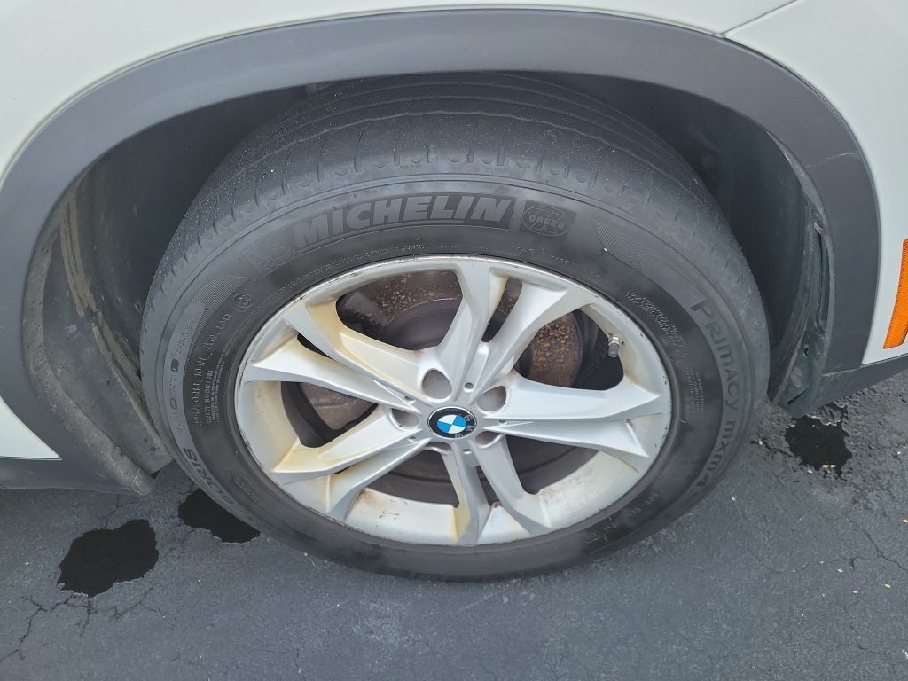 Used 2019 Alpine White BMW xDrive30i image 9
