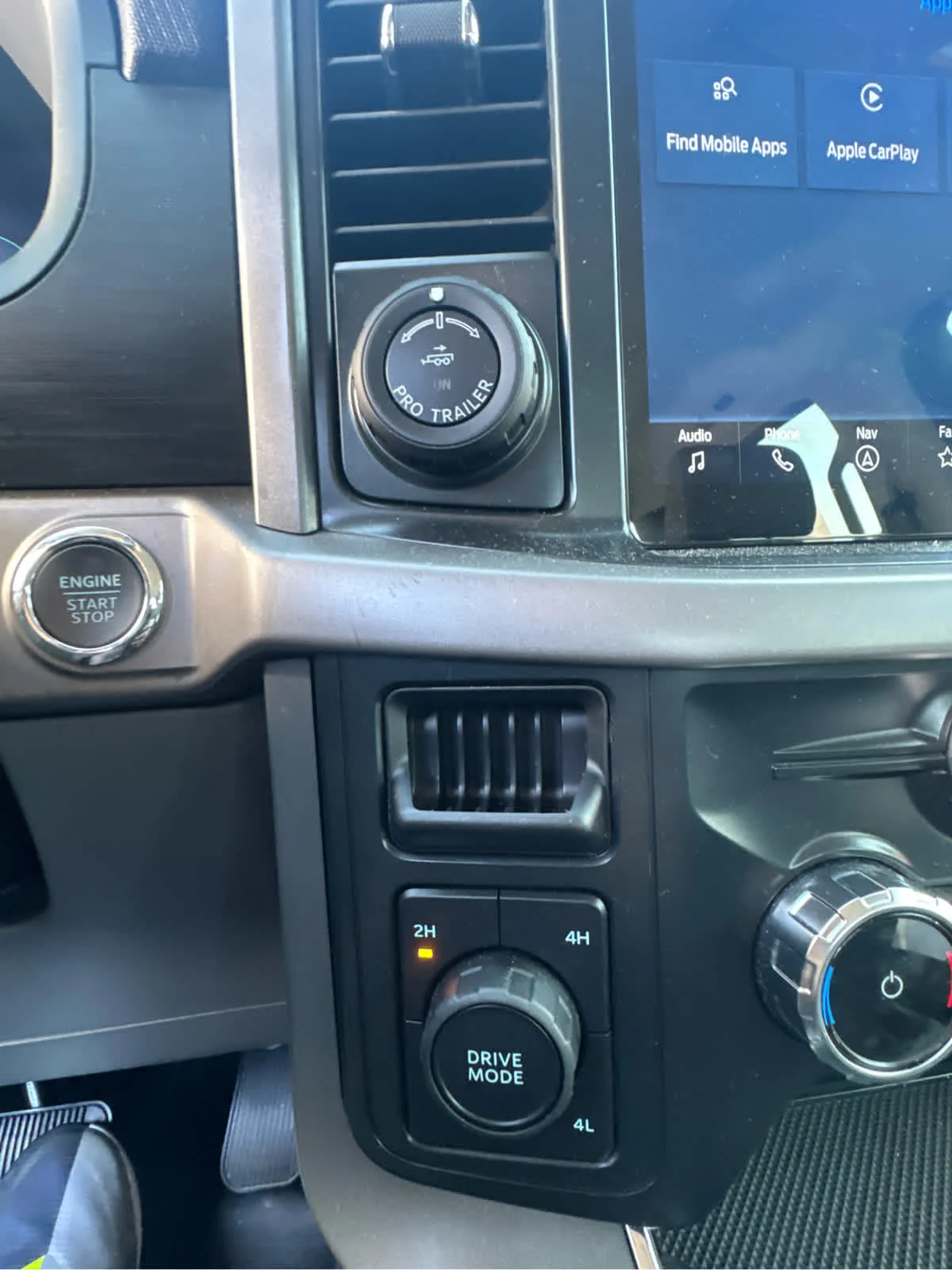 Used 2025 Agate Black Ford XLT image 21