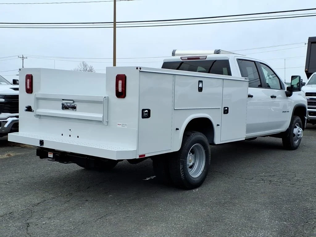 New 2026 Summit White Chevrolet Work Truck image 4