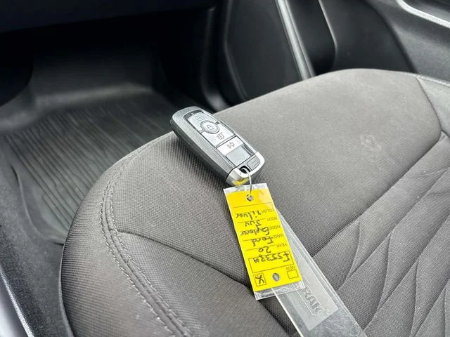 Used 2020 Silver Ford XLT image 36