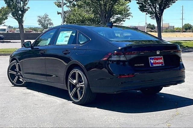 New 2026 Crystal Black Pearl Honda SE image 3