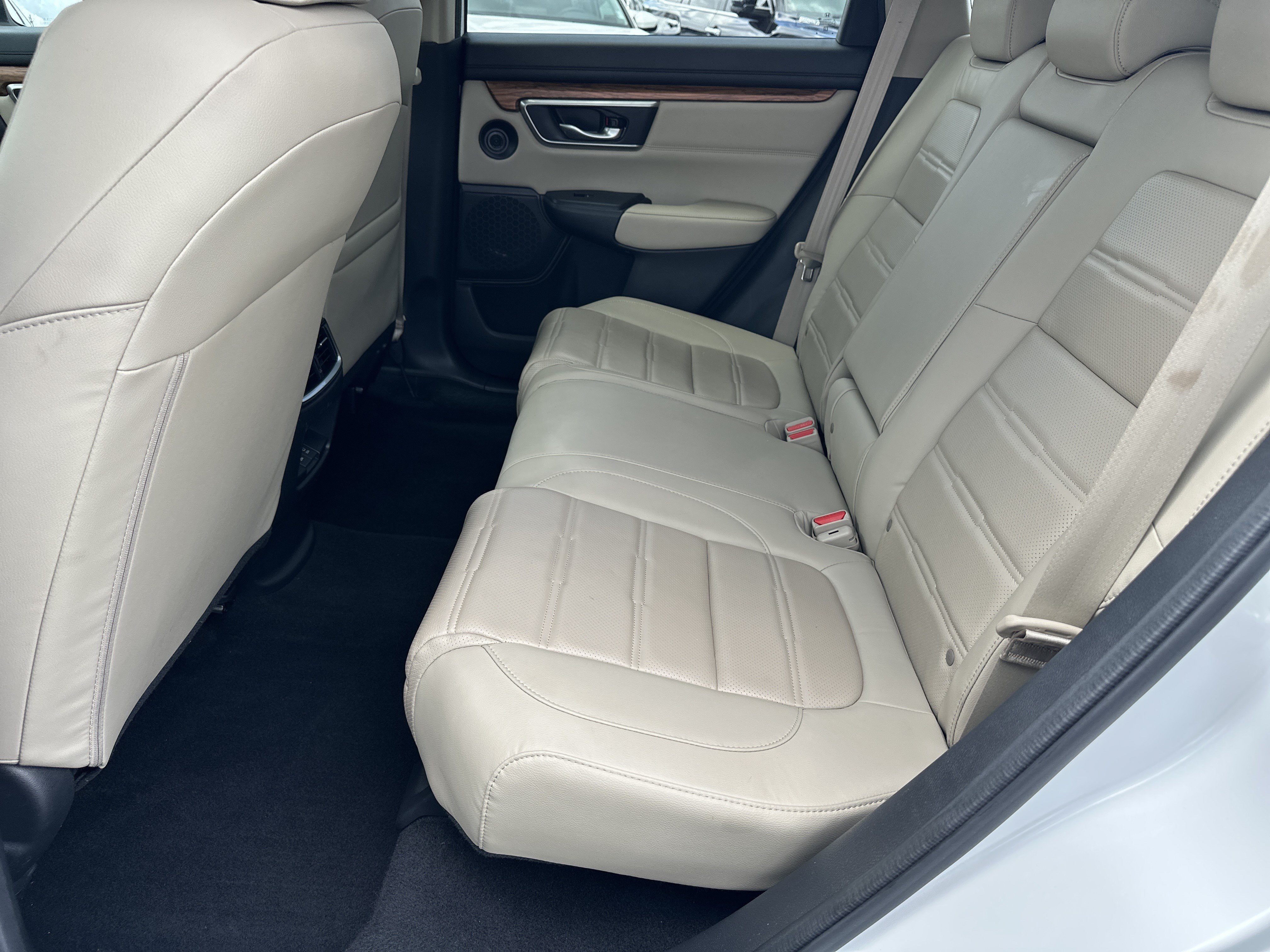 Used 2019 Platinum White Pearl Honda Touring image 24