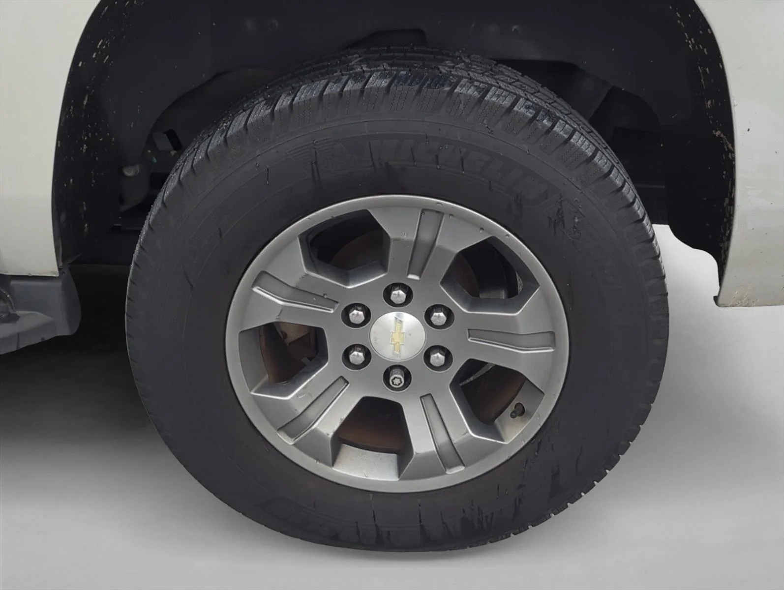 Used 2019 Silver Ice Metallic Chevrolet LS image 7