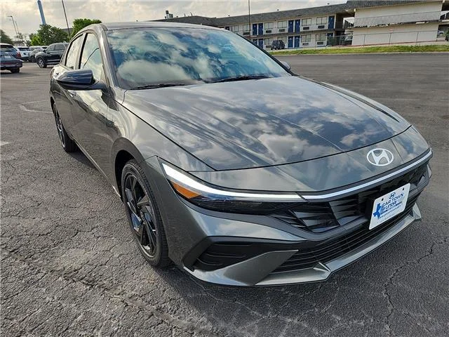 New 2026 Amazon Gray Hyundai SEL Sport image 6