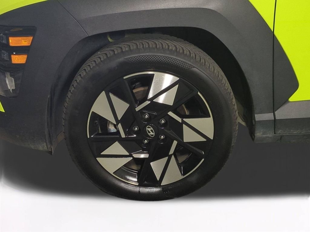 Used 2025 Yellow Hyundai SEL image 11