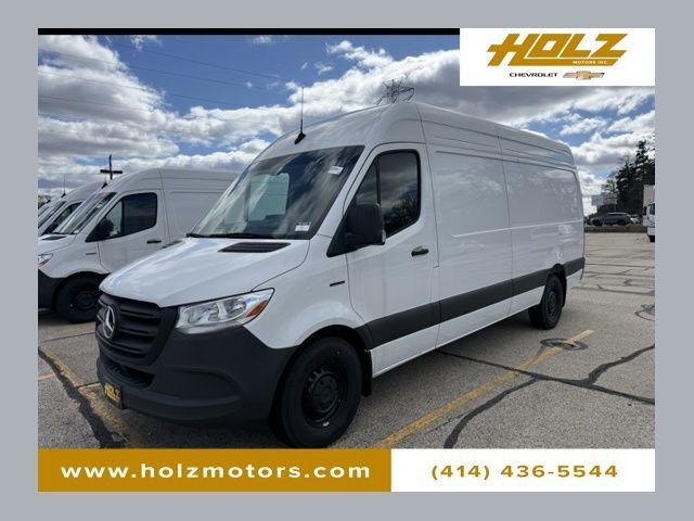 2024 Mercedes-Benz eSprinter 2500 170 WB High Roof's photo