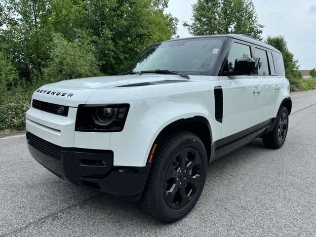 New 2026 Fuji White Land Rover X-Dynamic SE image 1