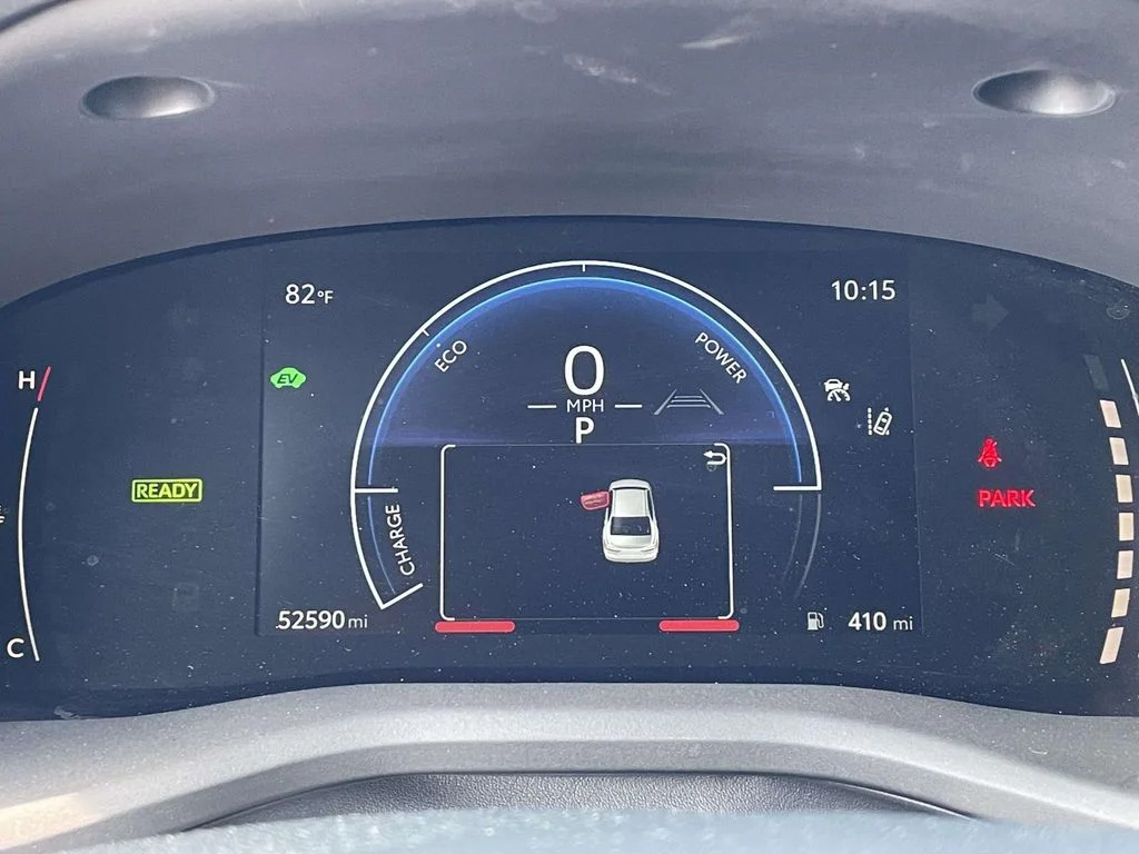 2025 Toyota Camry LE - Photo 21