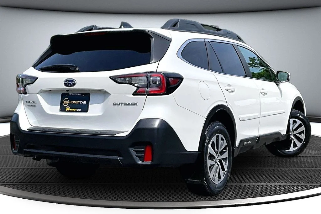 Certified Used 2022 White Subaru Premium image 6