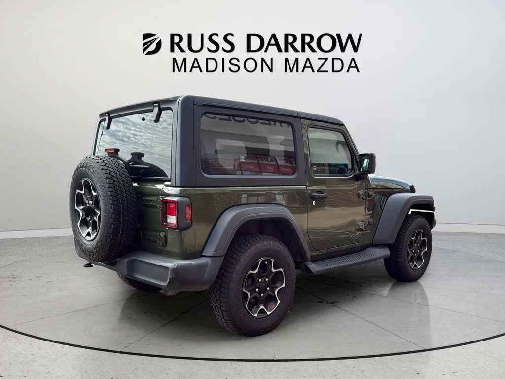 Used 2021 Green Jeep Sport S image 5