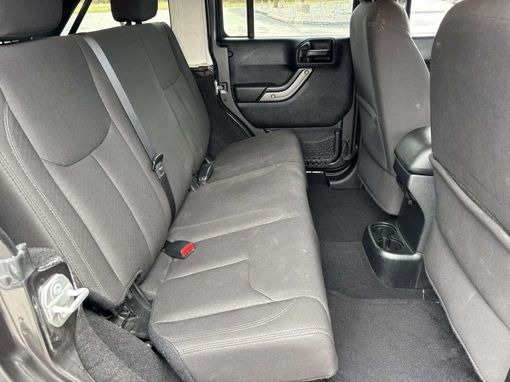 Used 2018 Gray Jeep Unlimited Sport image 20