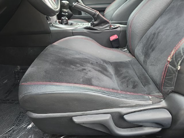 Used 2013 White Subaru Limited image 30